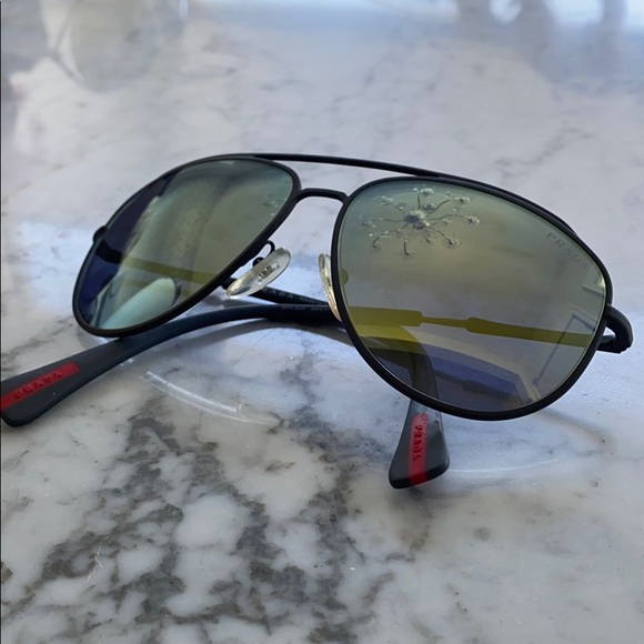 Prada sports sunglasses 😎 - Picture 2 of 7